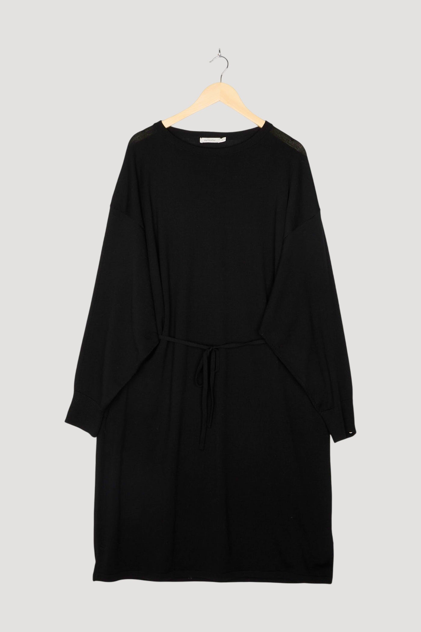 Secondhand Strickkleid Oversize aus reiner Merinowolle
