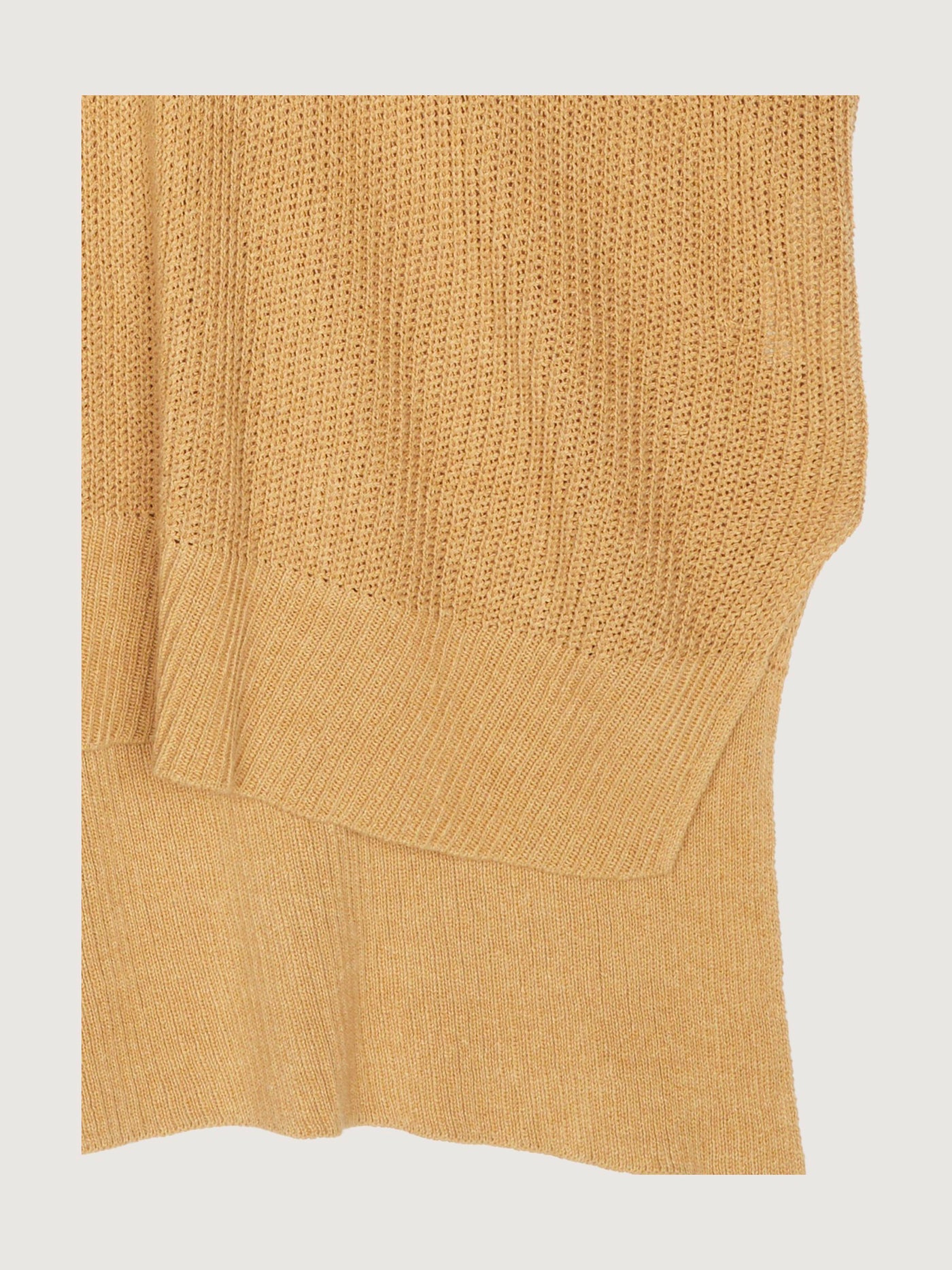 Secondhand Pullover aus farbig gewachsener Bio-Baumwolle