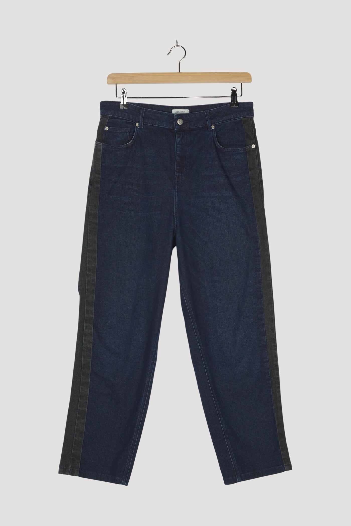 Secondhand Jeans Nele Mid Rise Barrel Leg aus Bio-Denim