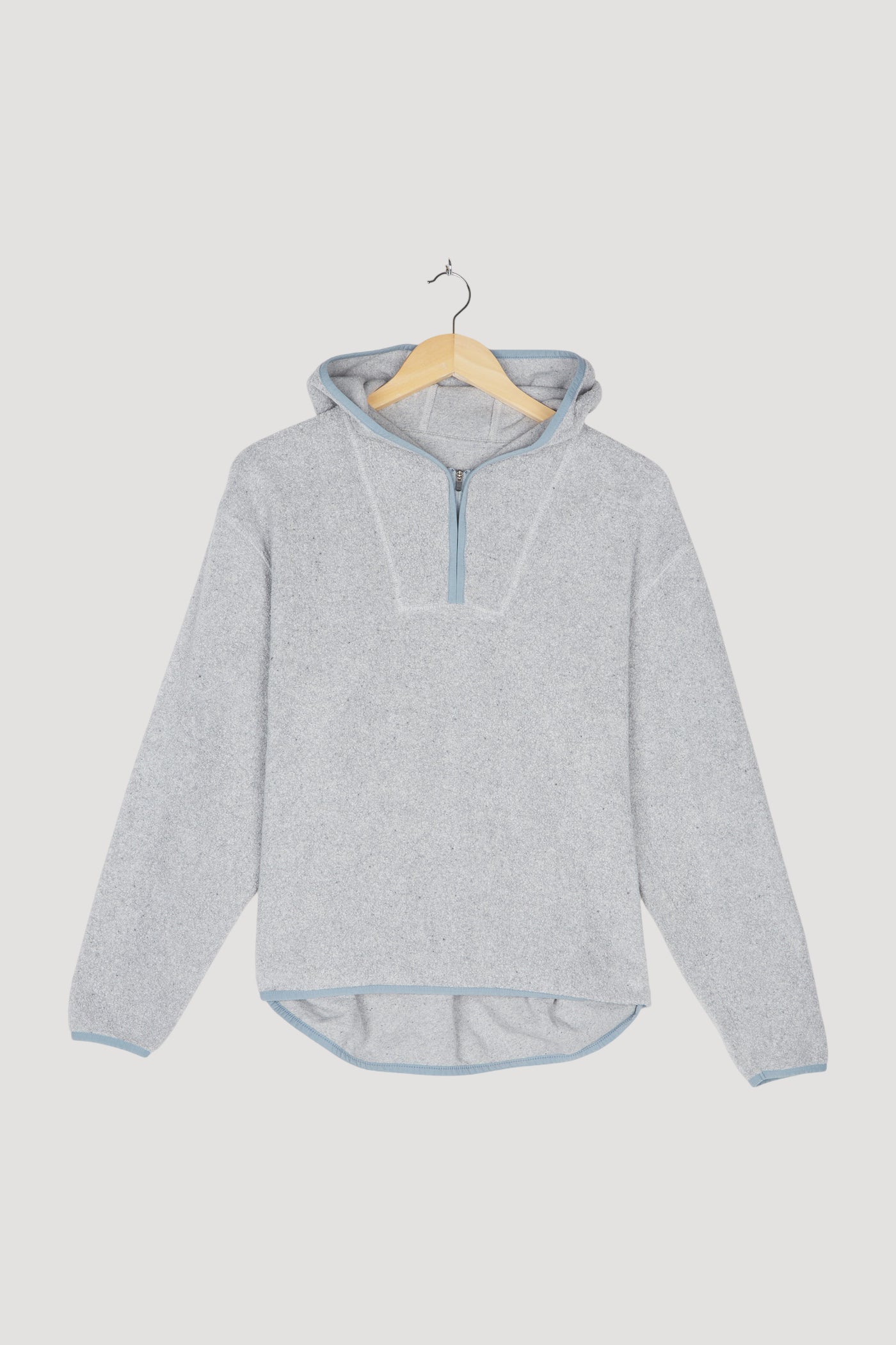 Secondhand Fleece-Hoodie BetterRecycling aus reiner Bio-Baumwolle