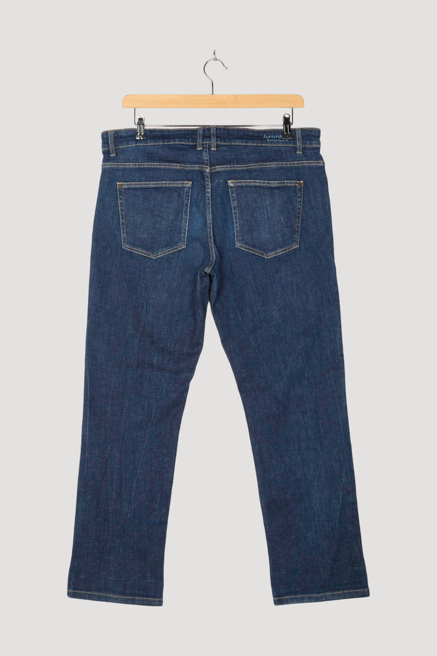 Secondhand Jeans Ben Straight Fit aus Bio-Denim