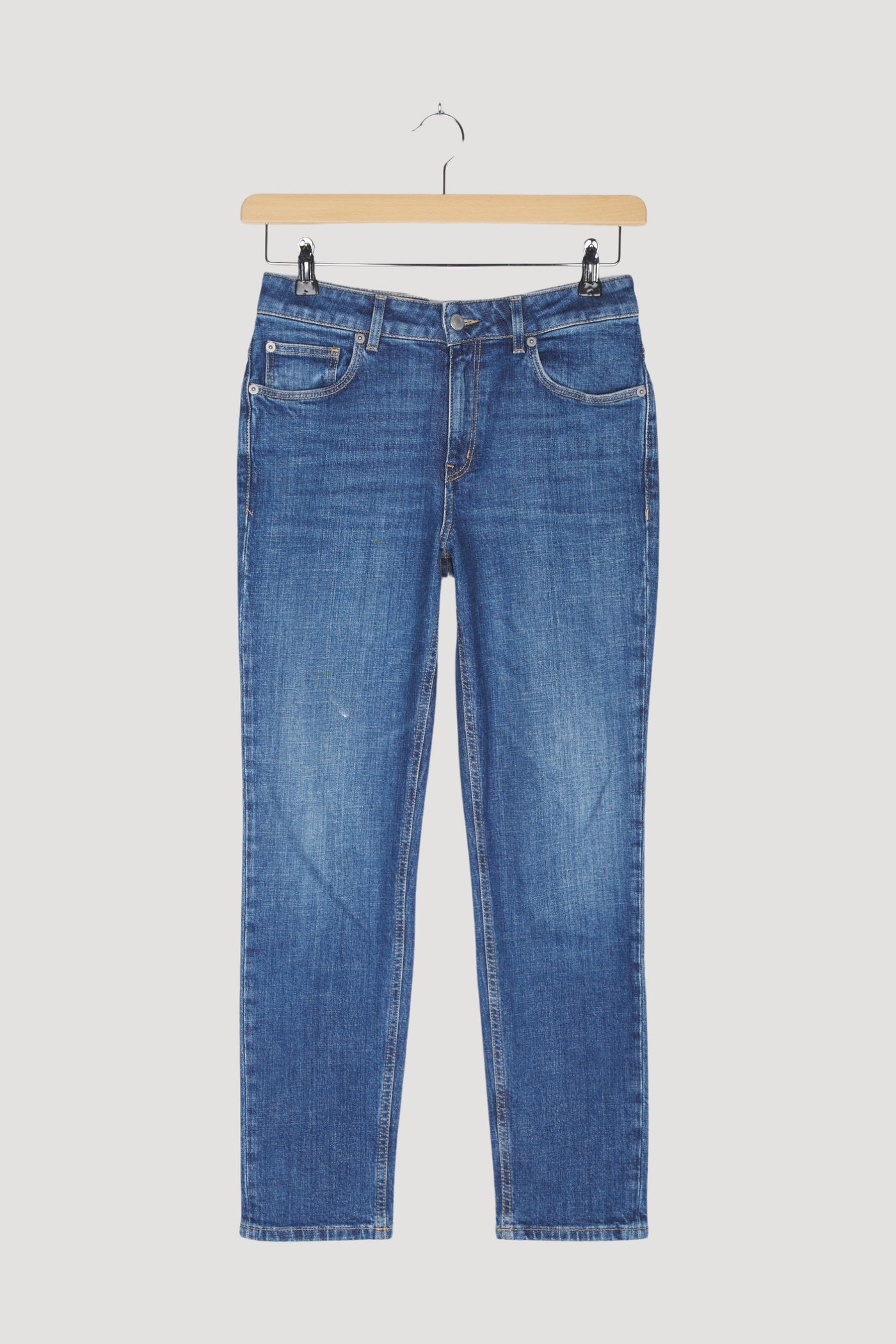 Secondhand Jeans Hanna Mom Fit aus Bio-Denim