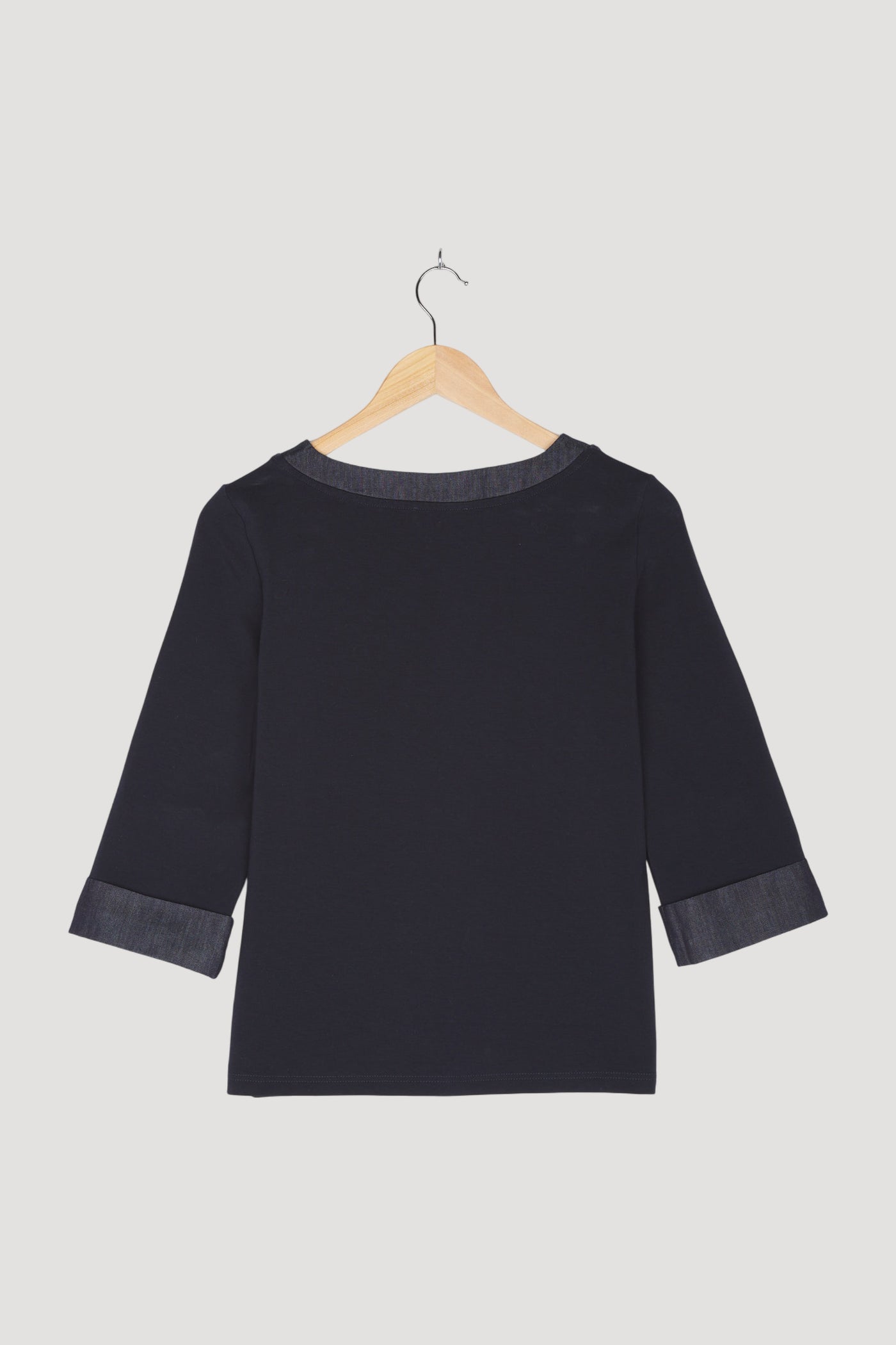 Secondhand Patch-Shirt aus Bio-Baumwolle