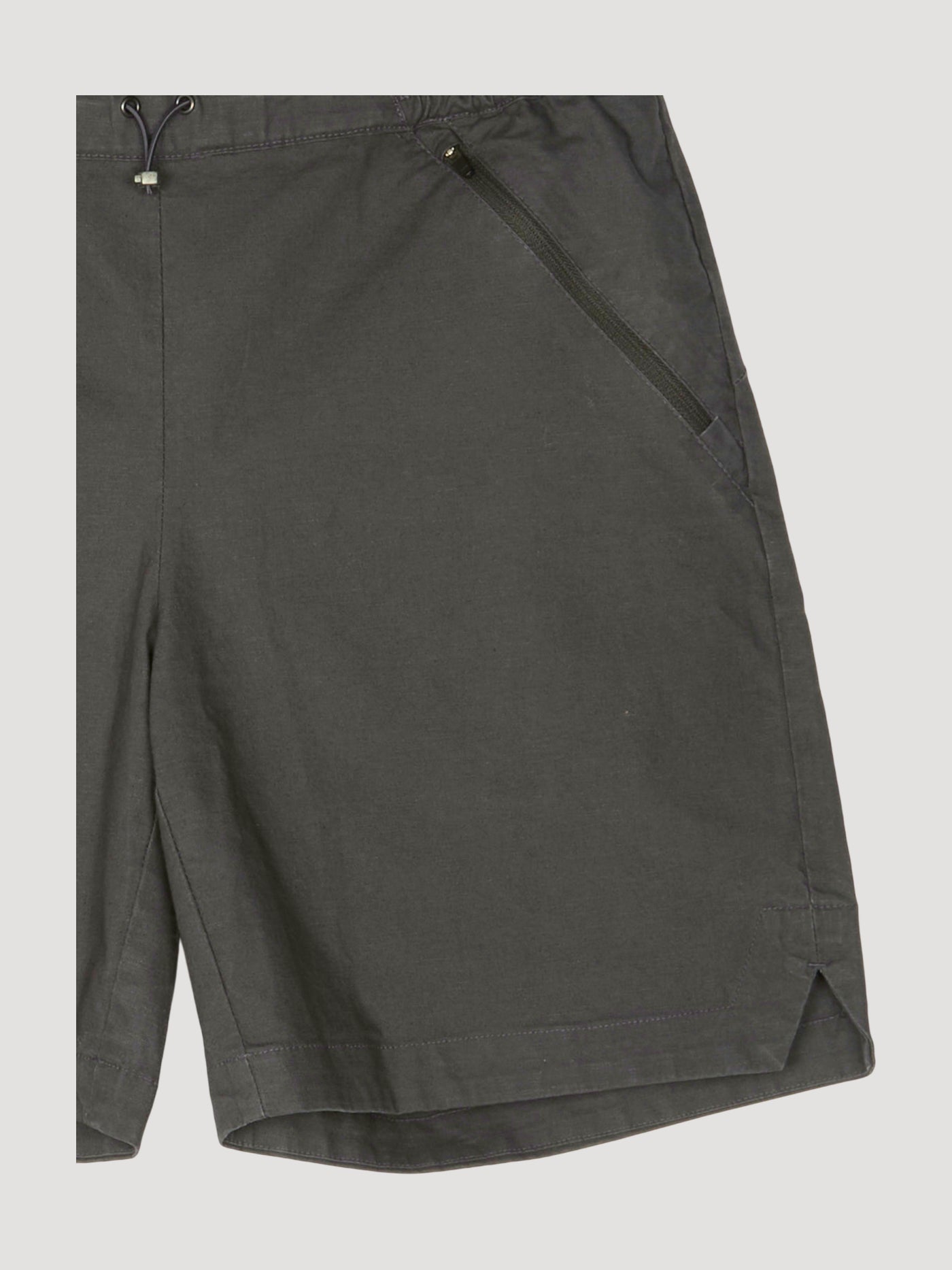 Secondhand Shorts aus Bio-Baumwolle mit Hanf