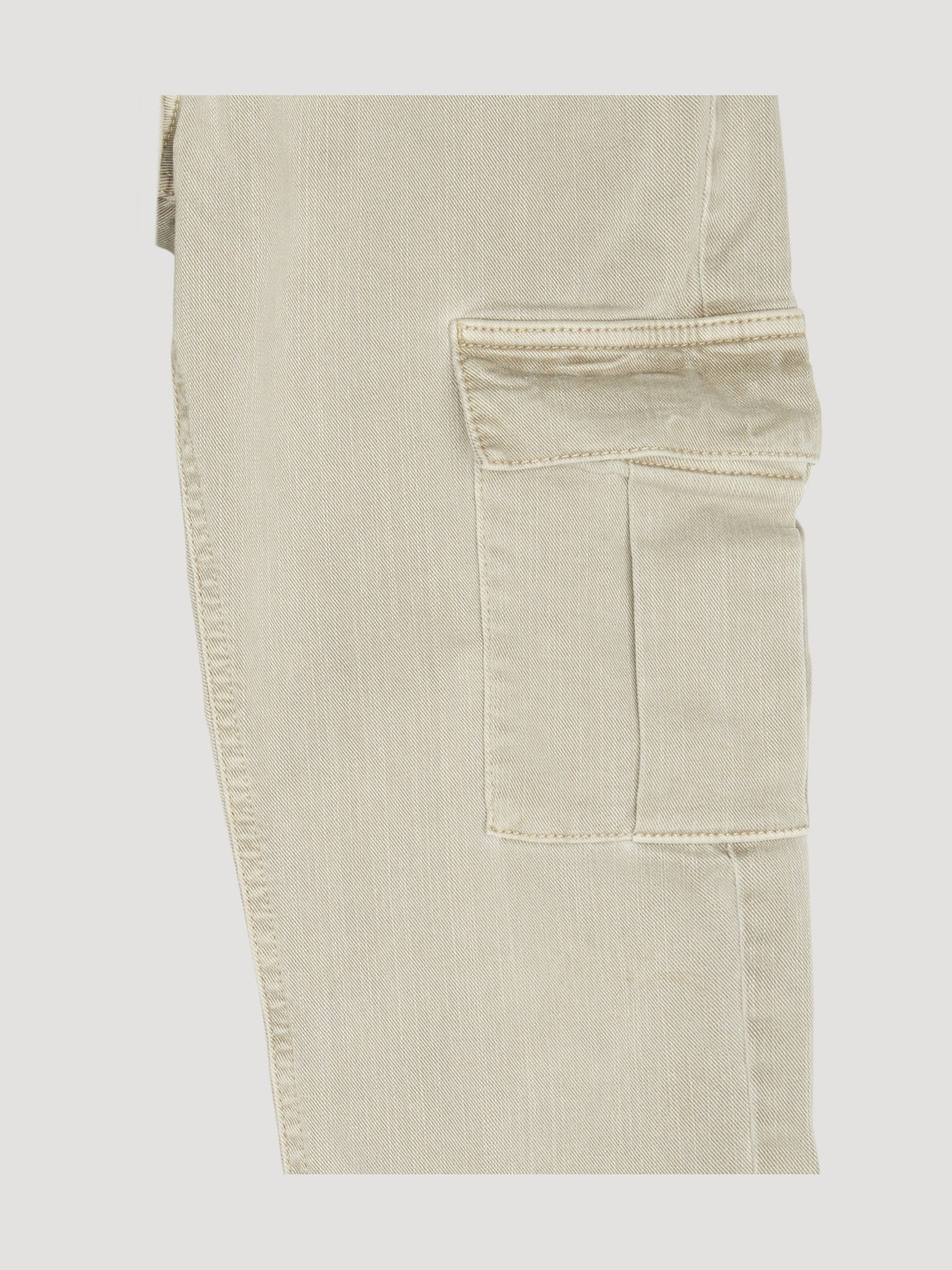 Secondhand Cargo-Jeans mineralgefärbt aus reiner Bio-Baumwolle