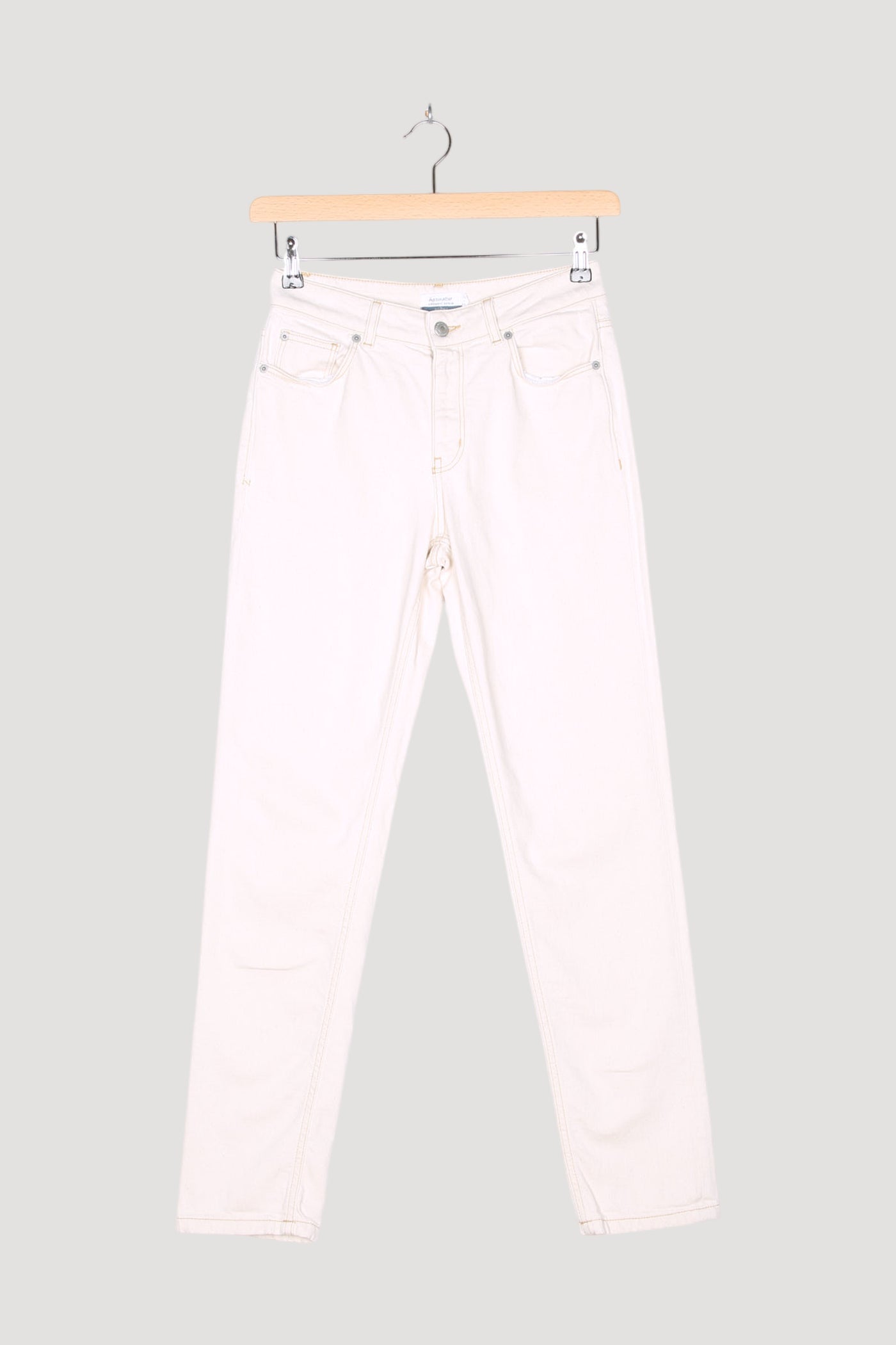 Secondhand Jeans Hanna Mom Fit aus COREVA™ Bio-Denim