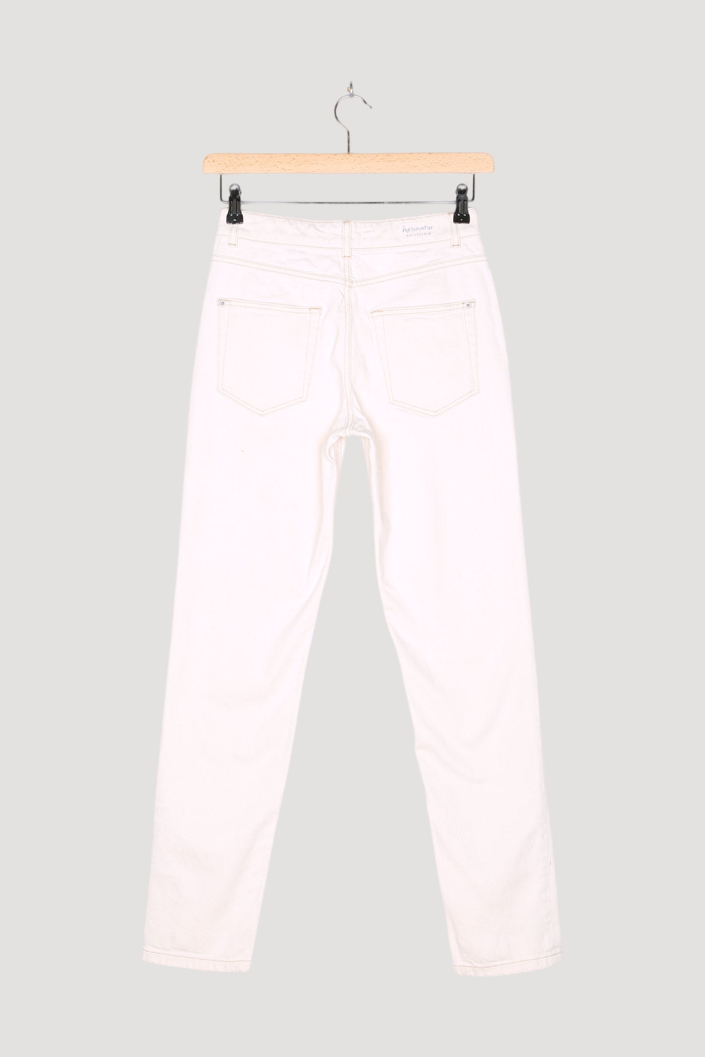 Secondhand Jeans Hanna Mom Fit aus COREVA™ Bio-Denim