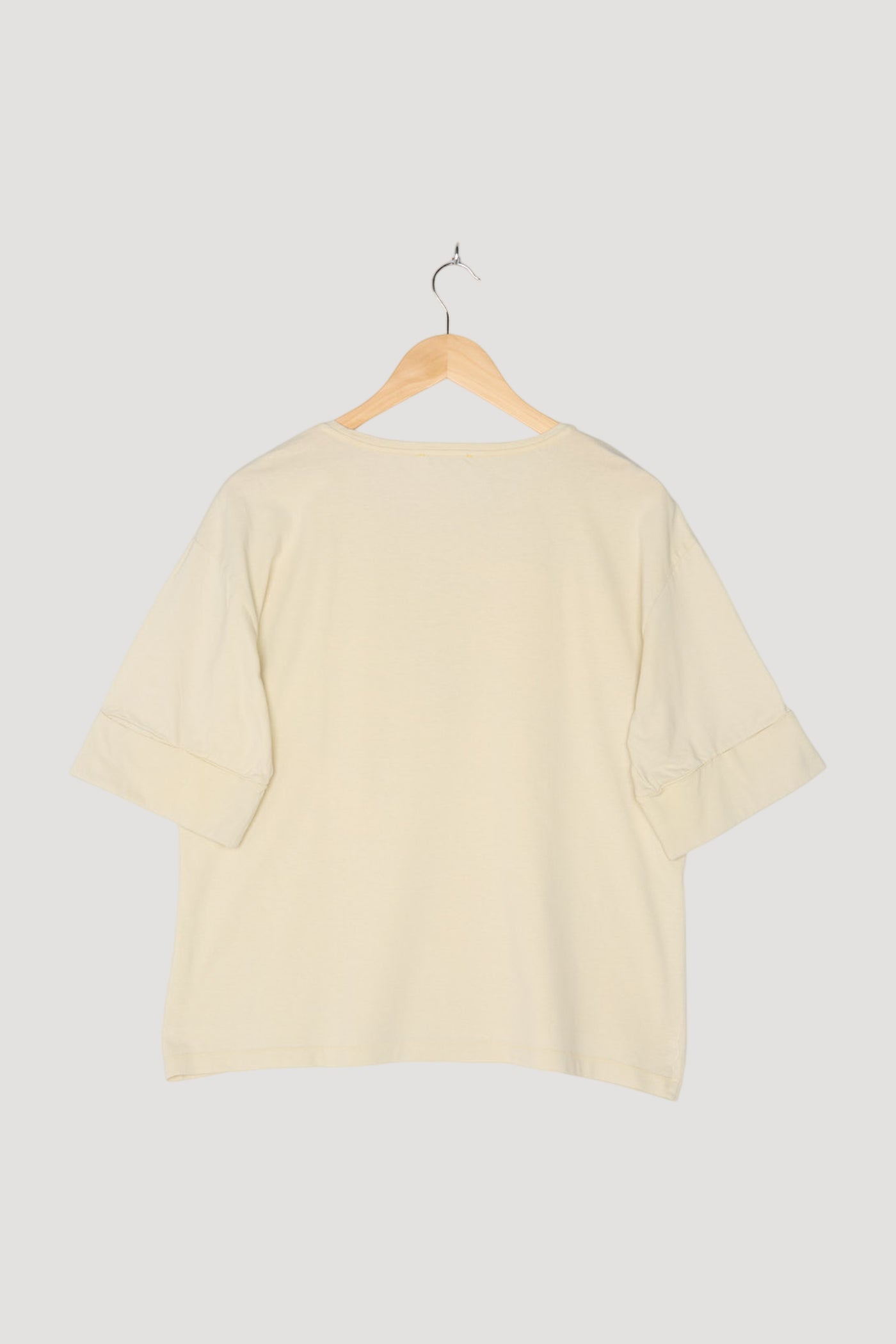 Secondhand Pflanzengefärbtes Shirt aus reiner Bio-Baumwolle