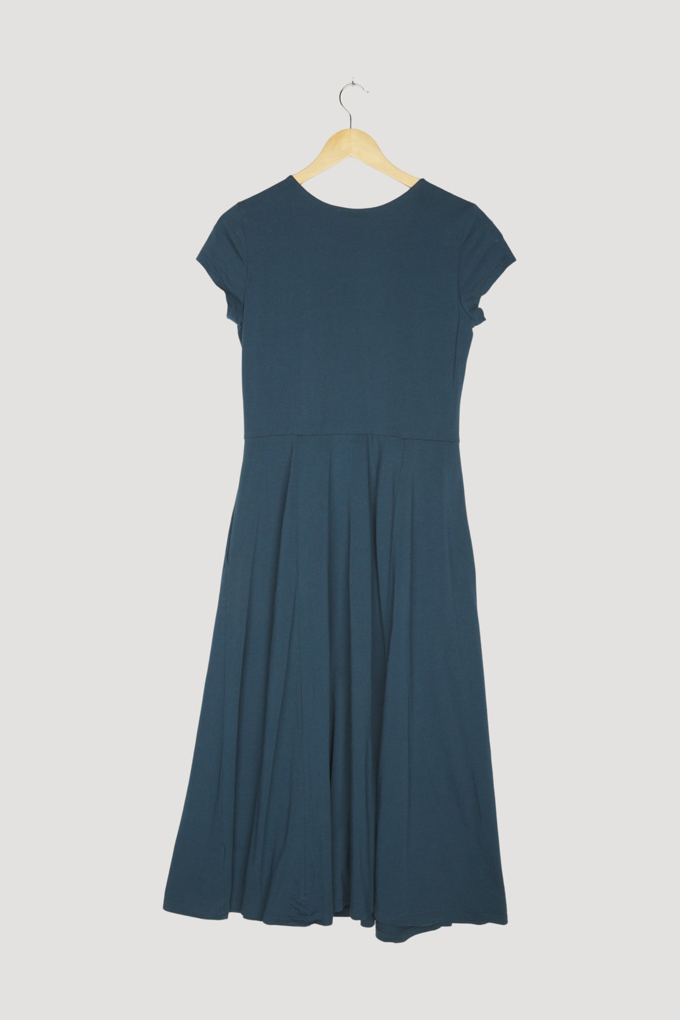 Secondhand Jersey-Kleid aus reiner Bio-Pima-Baumwolle